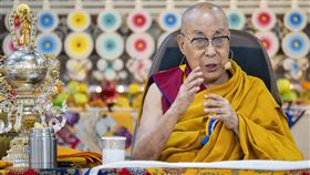 ▲西藏精神領袖達賴喇嘛在慶祝90歲生日活動上發表演說。（圖／美聯社／達志影像）