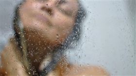 洗澡。（示意圖／PIXABAY）