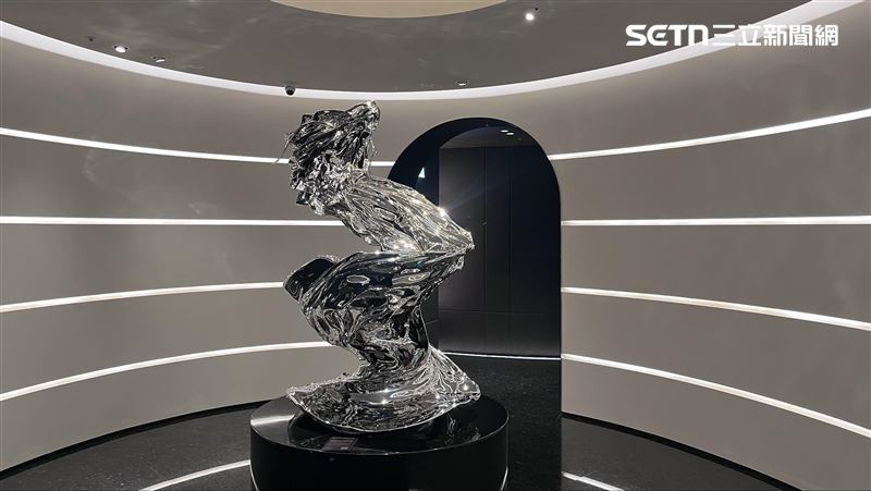 台中七期高級會所！江振誠、蔣友柏注心血