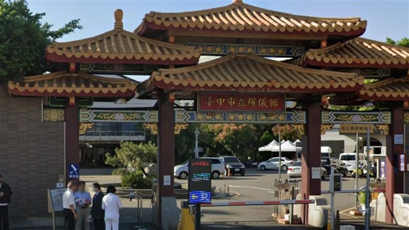 大哭2.5小時領2000元　殯葬業者揭內幕