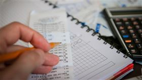 記帳，算錢，帳單，開銷（示意圖／翻攝自Pixabay）