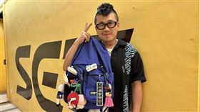 鄭麥基（麥基）出道於《大學生了沒》，近年他在日本韓國與泰國等地作直播帶貨，同時也開課教學生。（圖／翻攝自臉書）