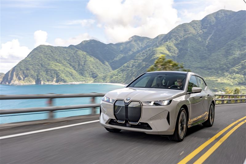 BMW電動車大軍表現亮眼。（BMW提供）