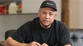 ▲張致恒被稱作「世紀渣男」，曾被爆出劈腿5女的他，收入狀況不穩定。（圖／翻攝自微博）

