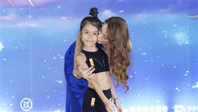 瑞莎與大女兒Nika。（圖／記者趙于瑩攝影）