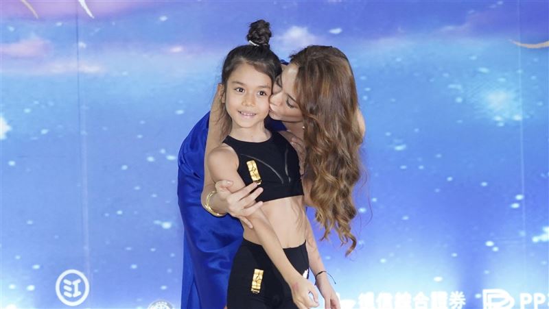 8歲女兒發燒也想練體操！瑞莎哽咽曝衝突