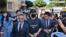 王大陸開庭完準備離開。（圖／記者莊淇鈞攝影）