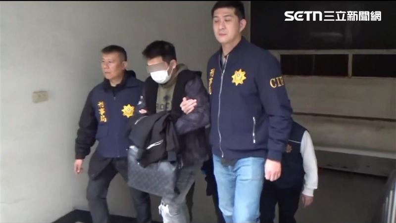 刑事局搗破毒品分裝場,並逮捕竹聯幫戰堂翁姓主嫌。(圖/翻攝畫面)