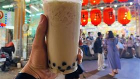 奶茶成癮。CTWANT