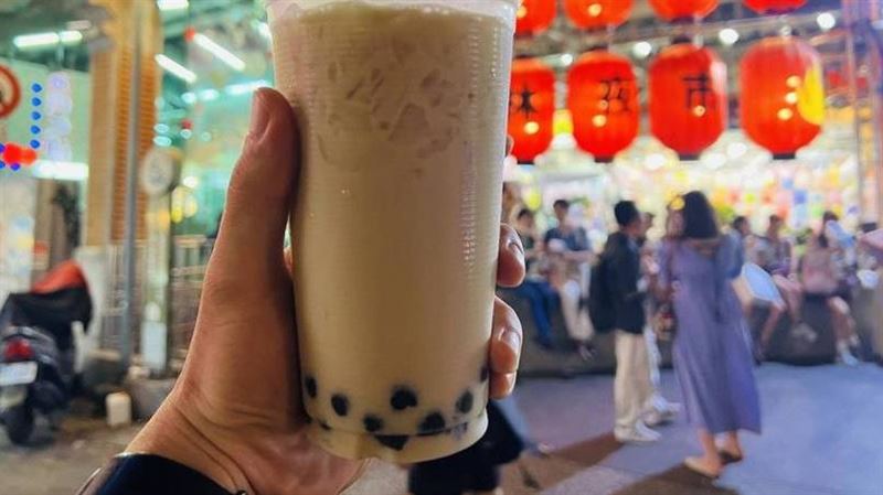 28歲歌手一天4杯奶茶　嗓子如刀割慘失聲
