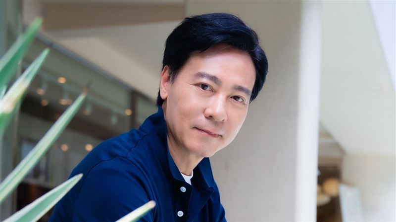 獨／男星日吞40顆藥！片場突「失去意識」