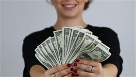 財運,存款,財富,致富,紙鈔(翻攝自 Pixabay)