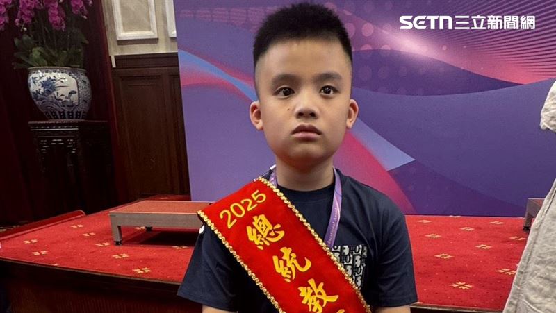 失去視力也要學拍片！他：有困難就克服