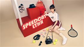 王淨的夏日選品PUMA SPEEDCAT Leather皮革版，一起搭出Colorful Moods。（圖／品牌業者提供）