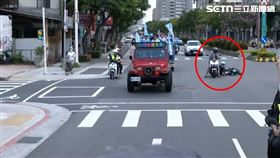 ▲盧秀燕陪賴士葆車掃遇車禍。（圖／翻攝畫面）