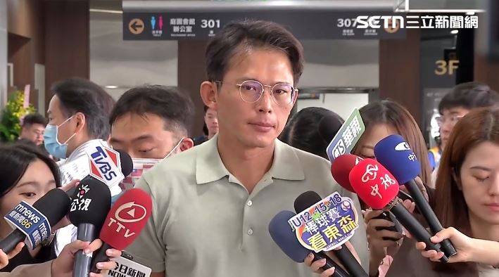 恐嚇11檢察官2嫌收押禁見　黃國昌這樣看