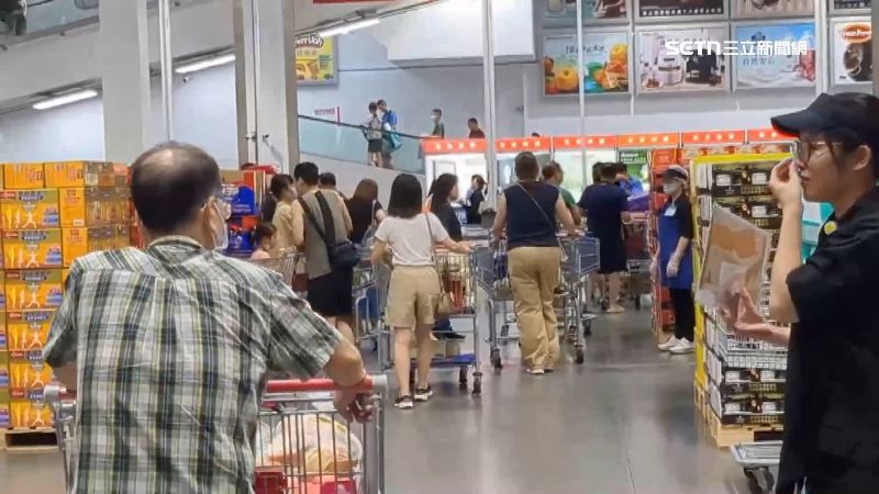小孩躲好市多冰櫃玩耍　台中食安處要查了