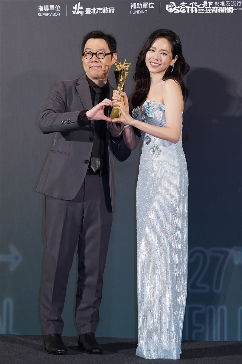 夏于喬與獲得最佳編劇的老公林書宇。（圖／記者趙于瑩攝影）
