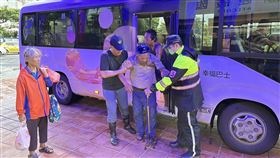 颱風丹娜絲來襲  屏東預防性撤離颱風丹娜絲陸上警報5日晚間已正式發布，南台灣高度警戒。屏東縣政府提前預防性撤離霧台鄉及滿州鄉共92名民眾，均已依親及安置。（民眾提供）中央社記者李卉婷傳真  114年7月5日