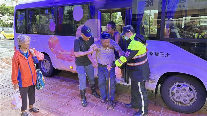屏東縣霧台、滿州已預防性撤離92人。（圖／民眾提供）