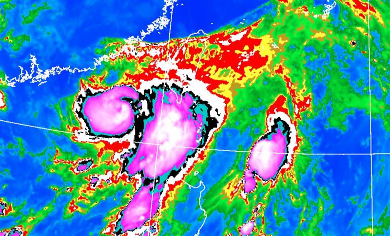 丹娜絲颱風變胖又變強　陸警範圍再擴大