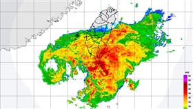 輕度颱風丹娜絲(國際命名DANAS)6日8時的中心位置在北緯21.5度，東經118.1度。（圖／翻攝自氣象署）