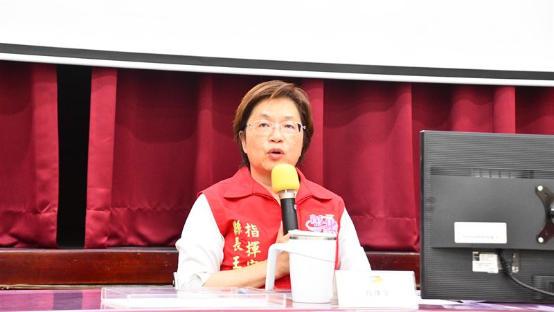 颱風丹娜絲來勢洶洶，彰化縣長王惠美坐鎮指揮中心。（圖／彰化縣府提供）