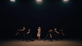 蔡依林推出第二波主打〈DIY〉。（圖／凌時差提供）