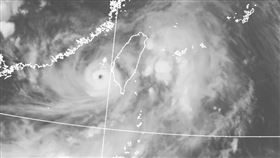 丹娜絲颱風「開眼中」（圖／氣象署）