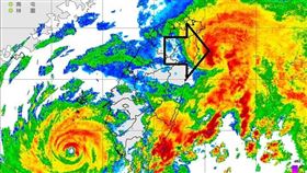鄭明典今（6）天晚間在臉書貼圖指出，宜蘭外海的旋轉風場！這個強對流區或許會和丹娜絲颱風相互影響，繼續觀察！（圖／翻攝自鄭明典臉書）