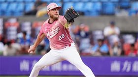 ▲樂天桃猿洋投波賽樂。（圖／樂天桃猿提供）