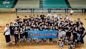 ▲高雄全家海神與日月光合辦親子籃球營。（圖／高雄全家海神提供）