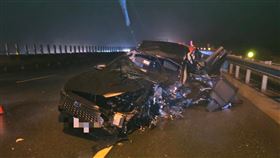 車禍,中寮隧道,國道三號,自撞