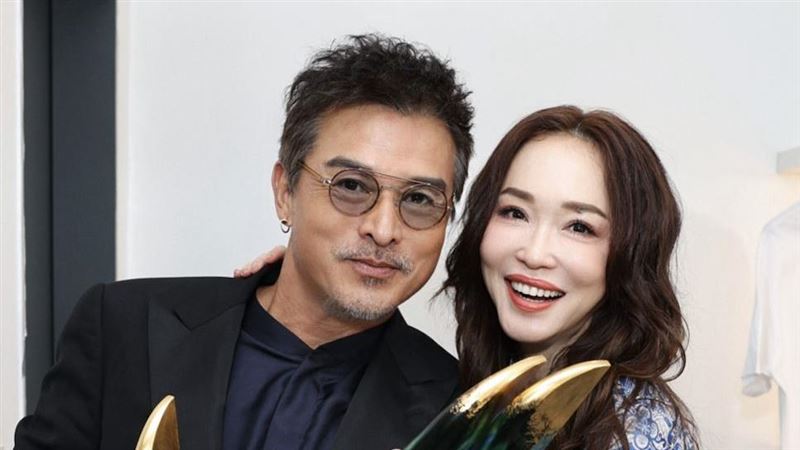 李銘順《紅星》抱3大獎！甜蜜謝妻范文芳