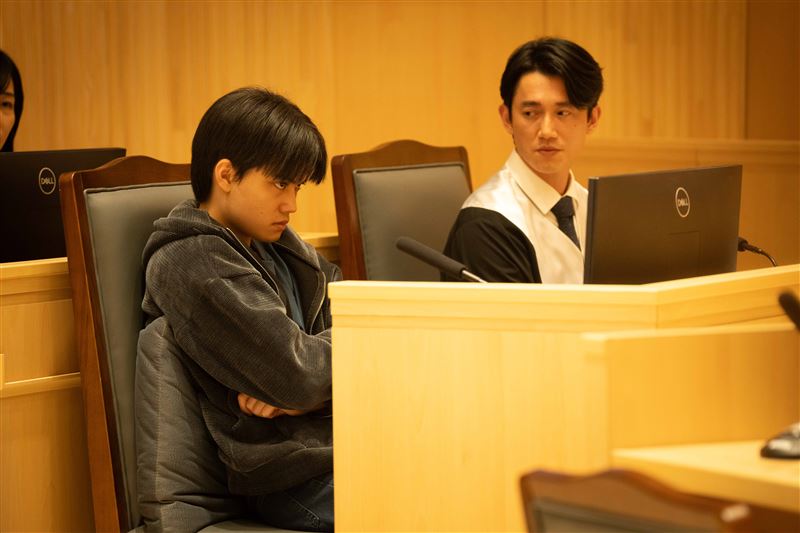 吳慷仁（右）再度見到長大的劉子銓很興奮。（圖／CATCHPLAY+、公視、大慕可可提供）