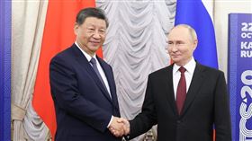 中國國家主席習近平在當地時間22日下午在喀山與俄羅斯總統普丁舉行會晤。（圖／翻攝自新華網）