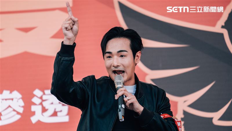 回應鍾明軒酸爆　八炯「難過離台」療癒