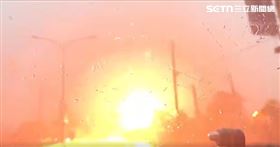 閃電狂劈彰化電桿爆火球　駕駛：如災難片（圖／翻攝畫面）