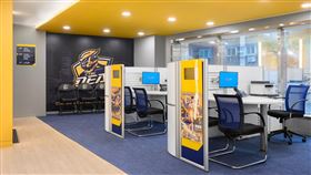 ▲中國信託新莊分行二樓服務櫃檯。（圖／中信特攻提供） 