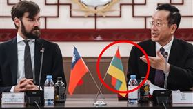 國防部長,顧立雄,立陶宛,國旗,樊啟明（國防部提供）