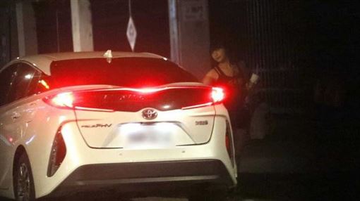 霖霖男友身份曝　鄧紫棋、Mark傳烏龍婚訊