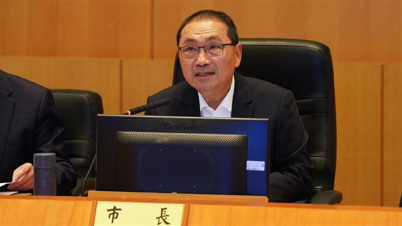 對於新北市民進黨議員要求普發現金,侯友宜表示「議員對這個議題可能不是那麼樣清楚」。(圖/新北市政府提供)