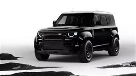 ▲Defender Octa Black限量越野車。（翻攝Land Rover網站）