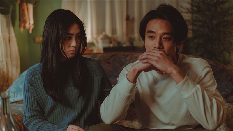 靈異國片劇組疑集體中邪　導演失控狂笑