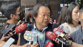 ▲民進黨立委王世堅出席中常會前受訪。（圖／記者劉秀敏攝影）