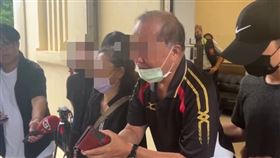 父母回憶事發當時，認為法官當時不應該先放謝男離開。（圖／翻攝畫面）