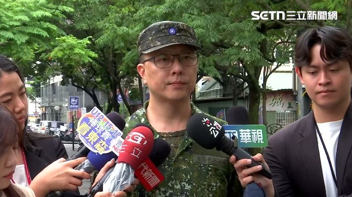 國防部副發言人喬福駿接受媒體聯訪回應時事。(圖/翻攝畫面)