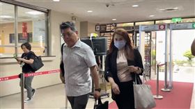 ▲薛楷莉現身台北地院，表示相信司法會還她清白。（圖／翻攝畫面）