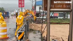 中央氣象署,台東縣,屏東縣,豪雨,雷雨,落石,土石流,台九線,暴漲,大武鄉,尚武村,台9線,朝庸溪▲圖片描述。（圖／翻攝畫面）