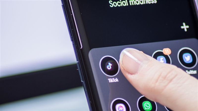 氣她「不肯刪抖音」！狠父怒槍殺17歲女兒